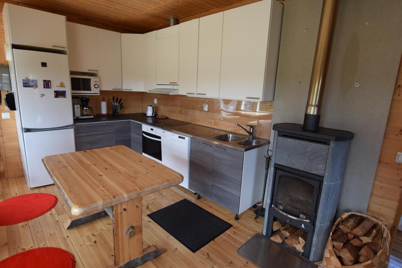 Lake Inari Mobile Cabins Ngoại thất bức ảnh