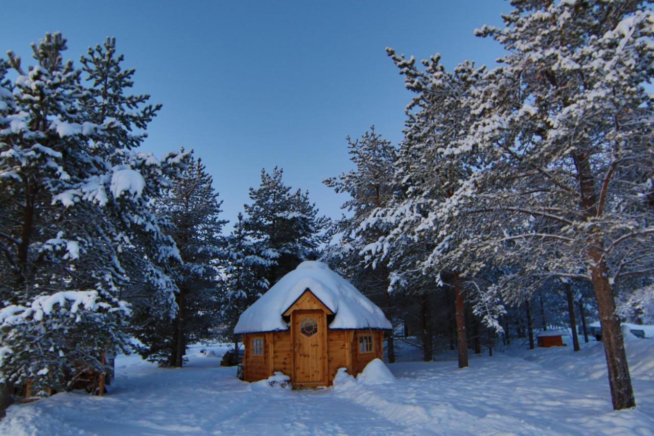 Lake Inari Mobile Cabins Ngoại thất bức ảnh