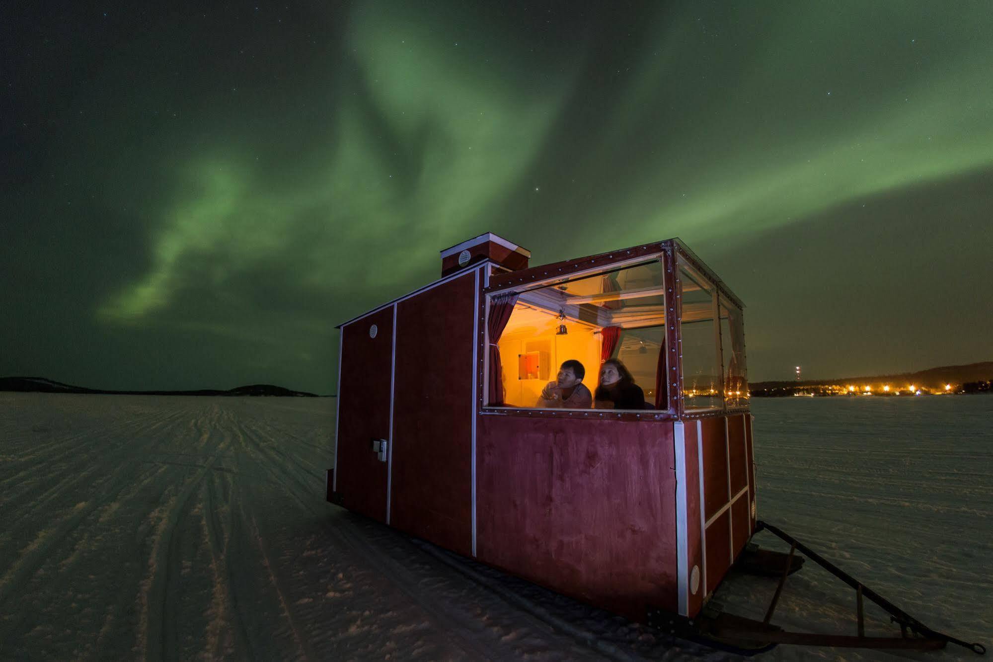 Lake Inari Mobile Cabins Ngoại thất bức ảnh