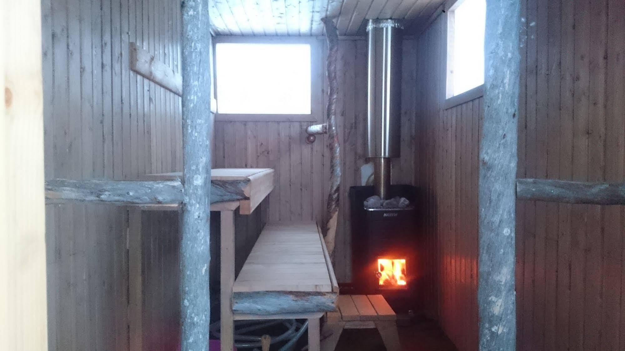 Lake Inari Mobile Cabins Ngoại thất bức ảnh